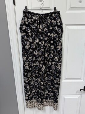 Francesca's Collections Black Floral Wide Leg Pants with Cream and Blue Accents